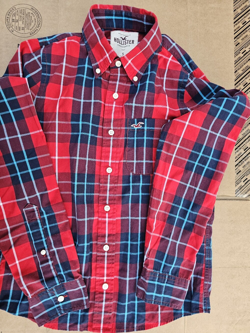 Hollister Co. Men's S plaid long-sleeve button-down shirt